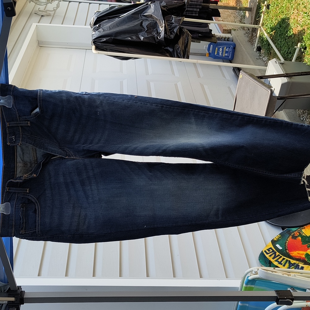 Women's Levi's jeans. Jill